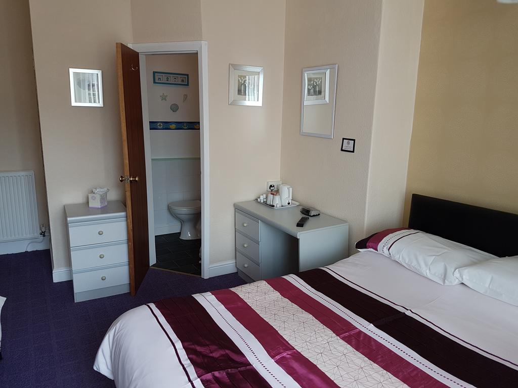 Kings Court Families & Couples Bed and Breakfast Blackpool Buitenkant foto
