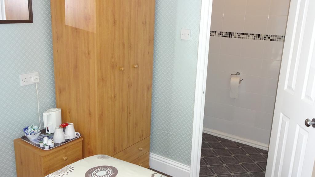 Kings Court Families & Couples Bed and Breakfast Blackpool Buitenkant foto