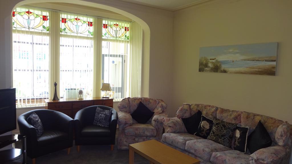 Kings Court Families & Couples Bed and Breakfast Blackpool Buitenkant foto