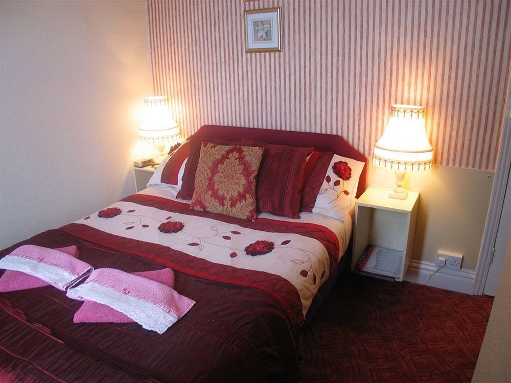 Kings Court Families & Couples Bed and Breakfast Blackpool Buitenkant foto